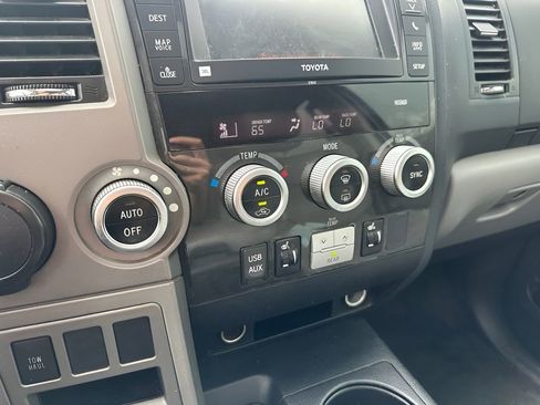 Used 2013 Toyota Sequoia Limited image 23