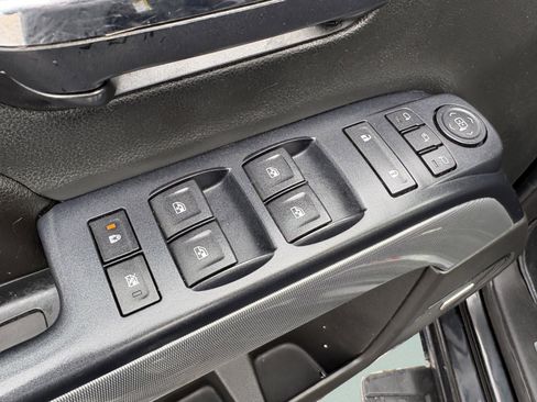 Used 2015 Chevrolet Silverado 1500 LTZ Z71 w/ LTZ Plus Package image 27