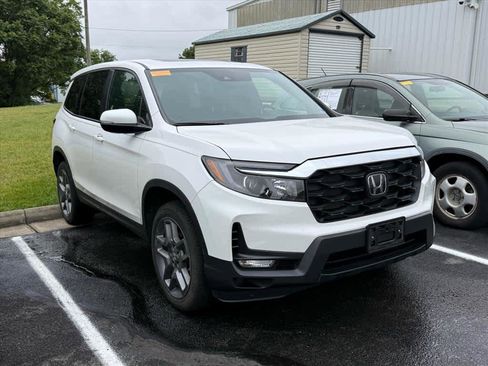 Used 2023 Honda Passport EX-L image 8