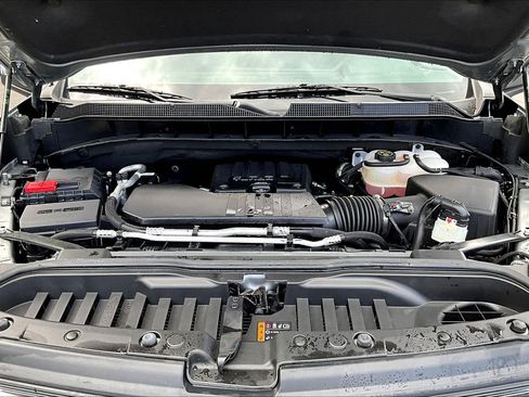 Used 2023 Chevrolet Silverado 1500 LT AWD/4WD image 22