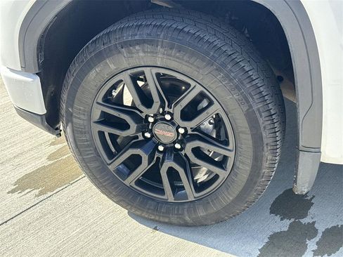 Used 2023 GMC Sierra 1500 Elevation image 31
