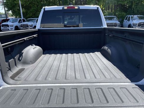 Certified 2025 RAM 1500 Big Horn AWD/4WD image 40