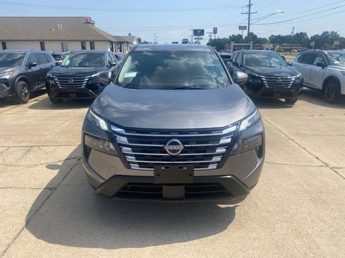 New 2026 Nissan Rogue SV image 9