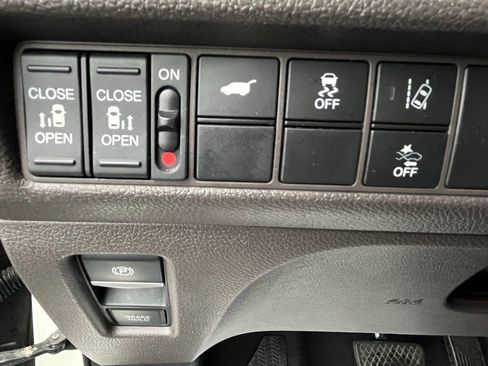 Used 2019 Honda Odyssey EX-L image 13