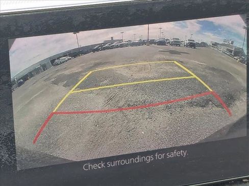 Used 2019 MAZDA MAZDA3 Hatchback w/ Preferred Package image 12