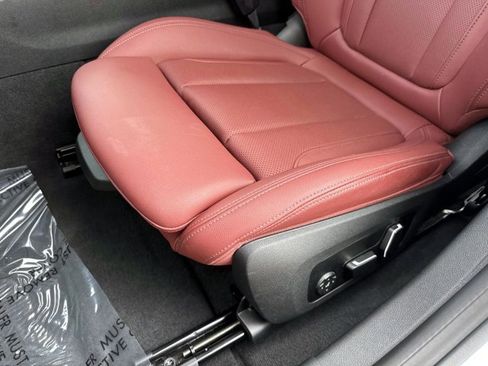 Used 2025 BMW i4 eDrive40 image 17