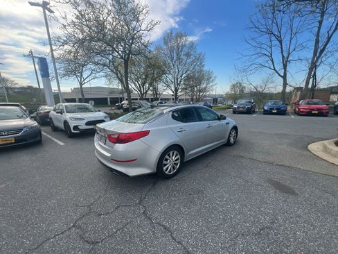 Used 2015 Kia Optima EX w/ EX Premium Package image 8