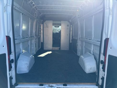 Used 2023 RAM ProMaster 2500 w/ Convenience Group image 6
