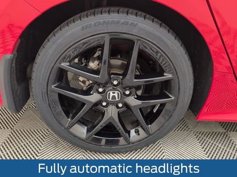 Used 2023 Honda Civic Sport image 17