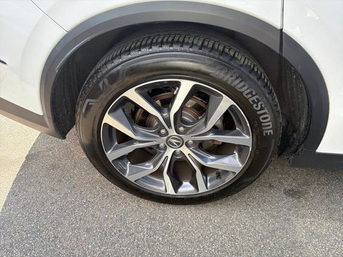 Used 2023 Acura MDX SH-AWD w/ Technology Package image 5