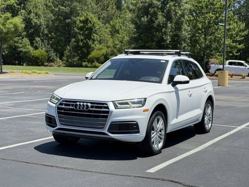 Used 2018 Audi Q5 2.0T Premium Plus w/ Premium Plus Package AWD/4WD image 3