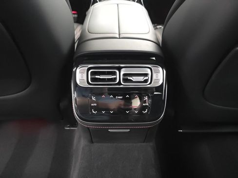 Used 2024 Mercedes-Benz S 63 AMG S w/ Carbon Fiber Exterior Package image 32