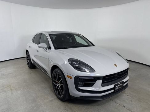 Certified 2024 Porsche Macan S w/ Premium Plus Package AWD/4WD image 9