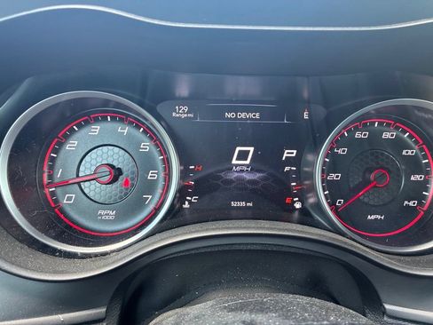 Used 2023 Dodge Charger SXT RWD image 5