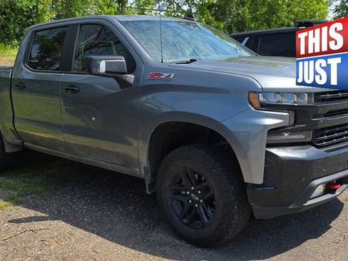 Used 2022 Chevrolet Silverado 1500 LT Trail Boss w/ Convenience Package II AWD/4WD image 3