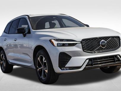 New 2026 Volvo XC60 B5 Core w/ Climate Package PRO