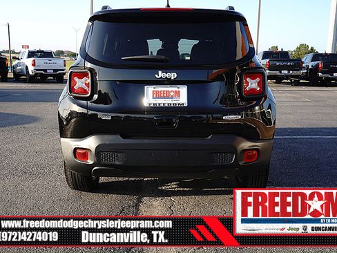 Used 2020 Jeep Renegade Latitude FWD image 4