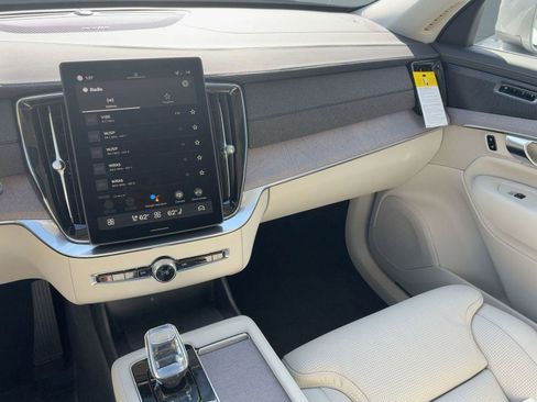 New 2026 Volvo XC90 B6 Ultra w/ Protection Package image 27