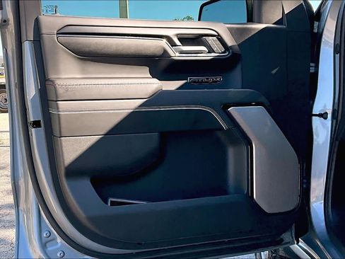 Used 2025 GMC Sierra 1500 AT4X image 25