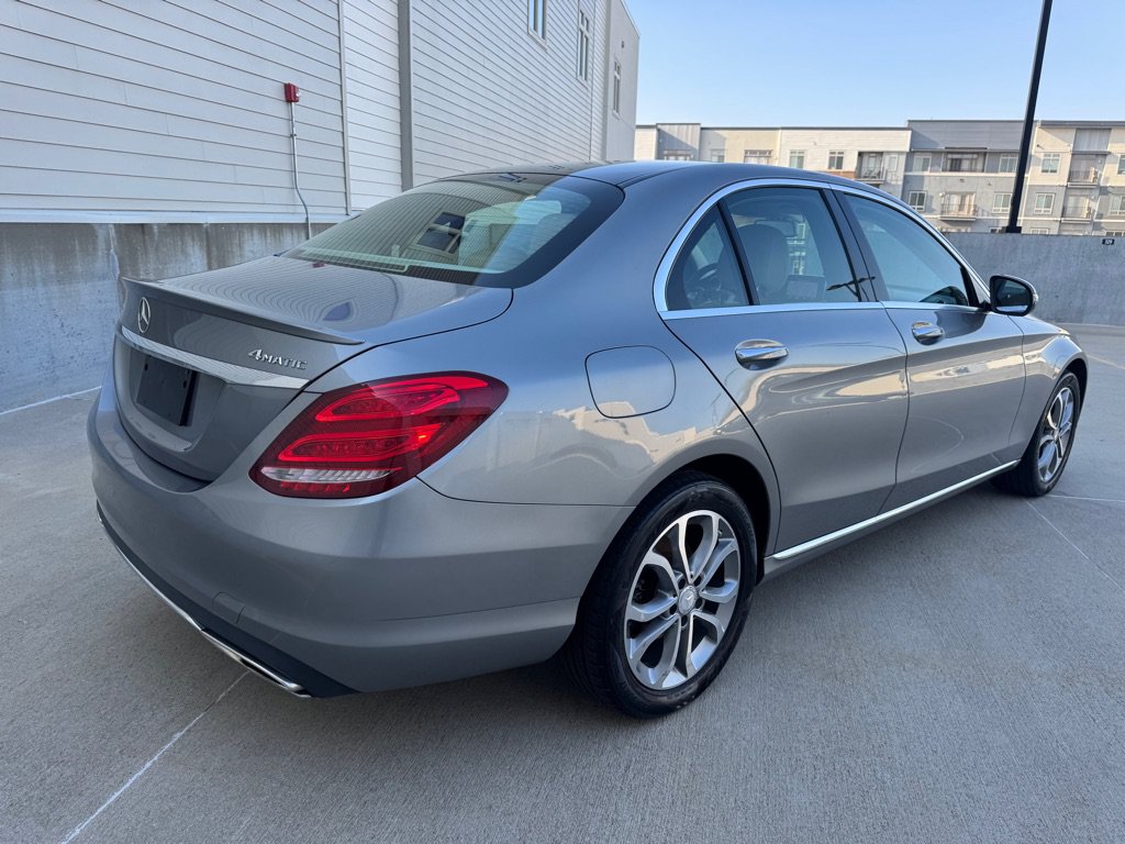 Used 2015 Mercedes-Benz C 300 4MATIC Sedan image 3