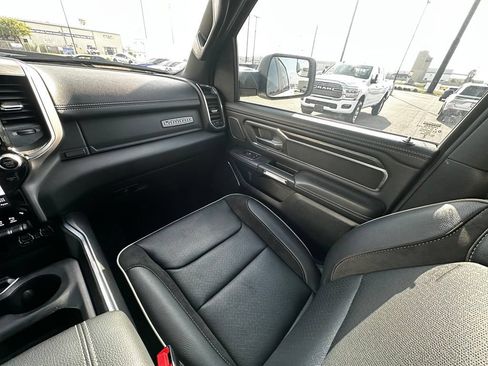 Used 2024 RAM 1500 Laramie AWD/4WD image 17
