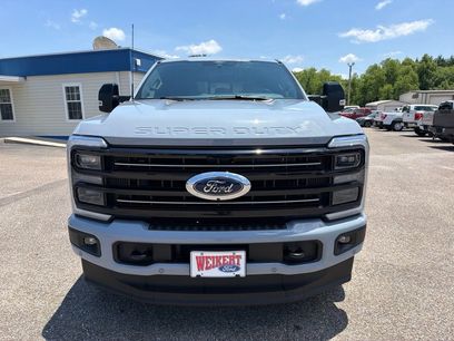 New 2026 Ford F350 Platinum w/ FX4 Off-Road Package