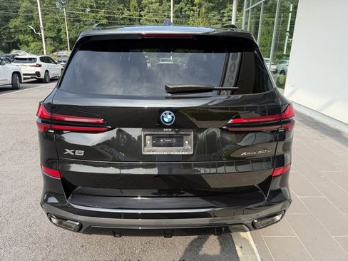 New 2026 BMW X5 xDrive50e image 8
