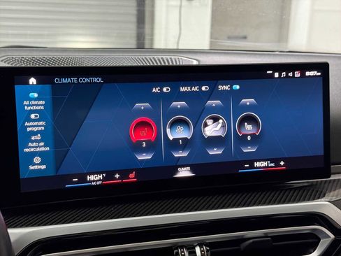 Used 2023 BMW M2 w/ Lighting Package image 17