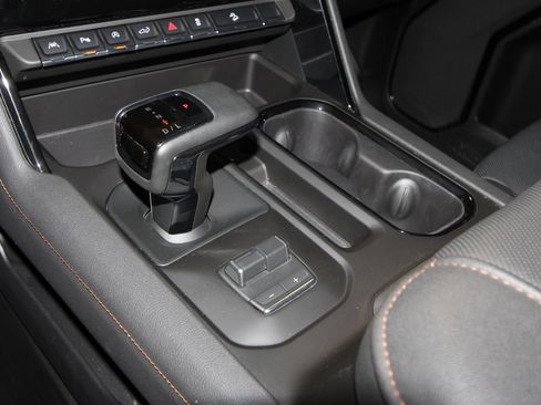 Used 2026 GMC Sierra 1500 AT4 w/ AT4 Premium Package AWD/4WD image 18
