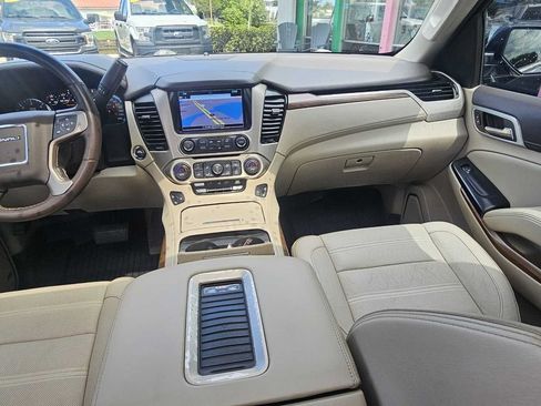 Used 2019 GMC Yukon XL Denali w/ Denali Ultimate Package RWD image 26
