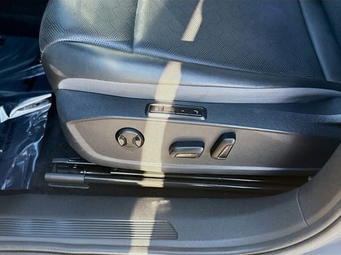 Used 2023 Volkswagen ID.4 Pro S image 18