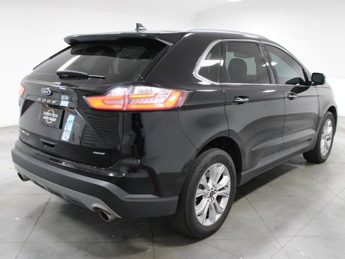 Used 2024 Ford Edge Titanium AWD/4WD image 9