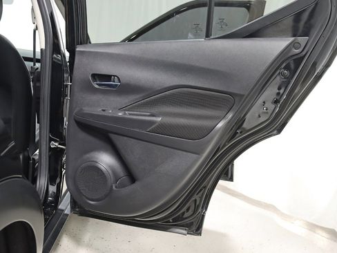 Used 2022 Nissan Kicks SV image 28