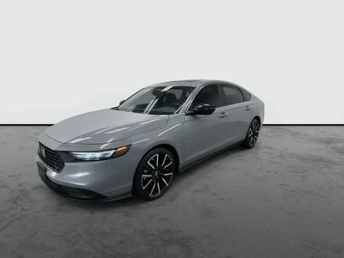 Used 2023 Honda Accord Sport image 8