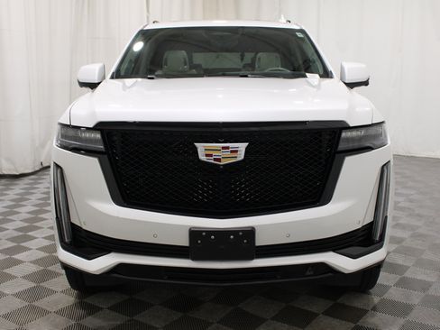 Used 2023 Cadillac Escalade Sport Platinum AWD/4WD image 40
