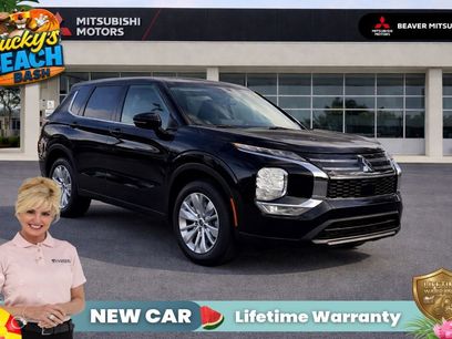 New 2026 Mitsubishi Outlander ES