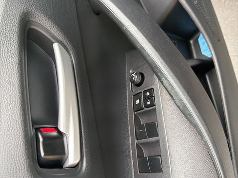 Used 2021 Toyota Corolla LE image 25