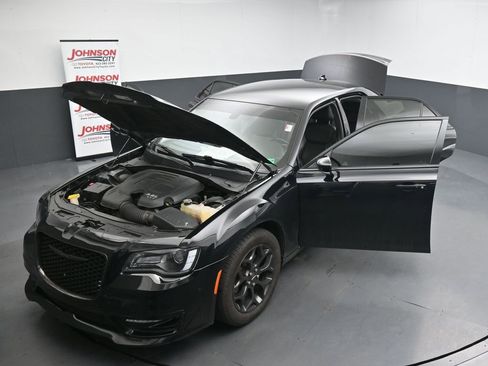Used 2022 Chrysler 300 Touring L w/ Comfort Group AWD/4WD image 26