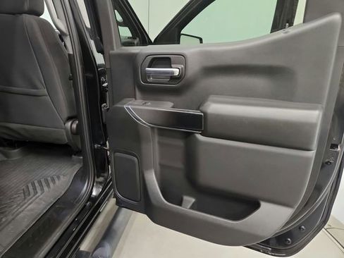 Used 2025 Chevrolet Silverado 1500 Custom Trail Boss w/ Midnight Edition image 36