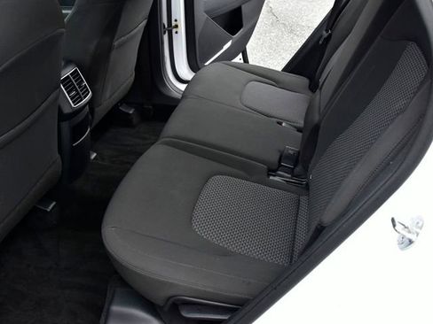 Certified 2025 Kia Sportage LX AWD/4WD image 14