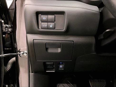 Used 2022 Toyota Highlander Limited AWD/4WD image 15