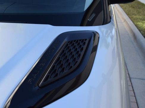 Used 2016 Land Rover Range Rover Sport SE image 33