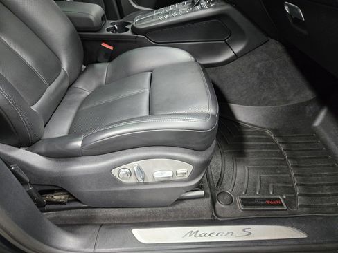 Used 2021 Porsche Macan S image 55