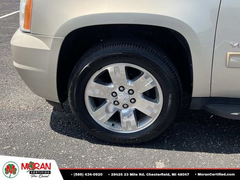 Used 2010 GMC Yukon XL SLT w/ Regional Value Package AWD/4WD image 10