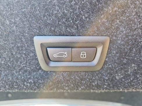 New 2026 BMW 330i Sedan w/ Premium Package image 14