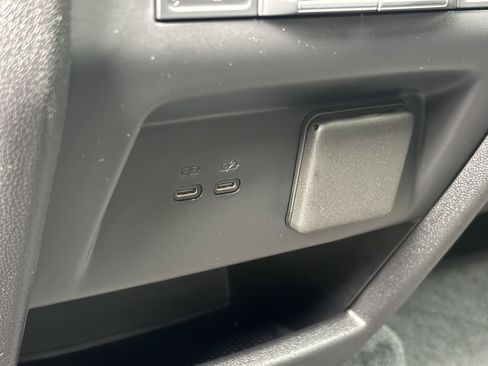 Used 2024 GMC Acadia Denali w/ Super Cruise Package image 16