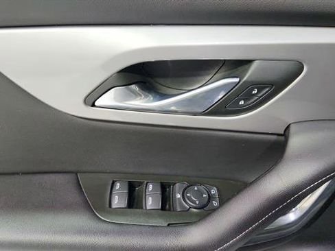 Used 2025 Chevrolet Blazer LT image 18