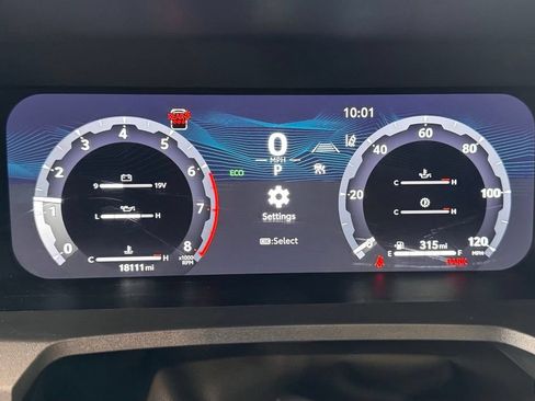 Certified 2025 Toyota 4Runner TRD Off-Road Premium AWD/4WD image 31