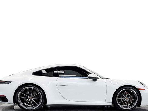 Used 2020 Porsche 911 Carrera 4S AWD/4WD image 2