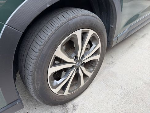 Used 2023 Subaru Forester Limited image 3